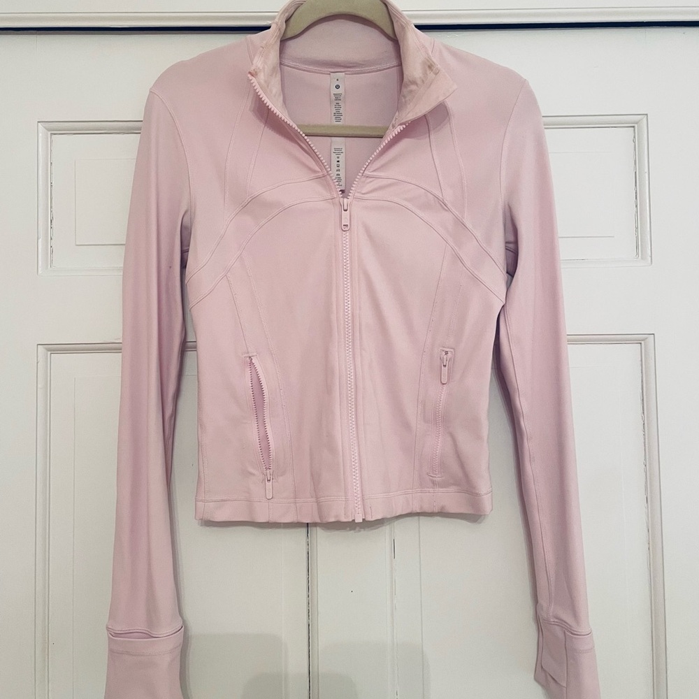 SOLD Lululemon: cropped define jacket